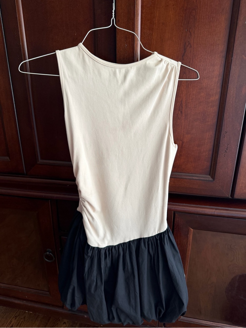 Sleeveless Two-Tone Mini Dress in Cream and Black